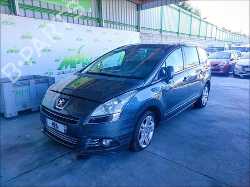 Used Rear axle Rear axle PEUGEOT 5008 (0U_, 0E_) 1.6 HDi (114 hp) 33585947 33585947