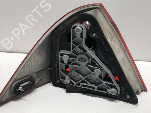 right-taillight-mercedes-benz-c-class-w203-2000-2001-2002-2003-2004-2005-2006-2007-33595110 main image