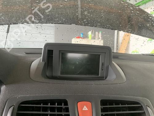 display-monitor-renault-megane-iii-hatchback-bz01_-b3_-2008-33680796 main image