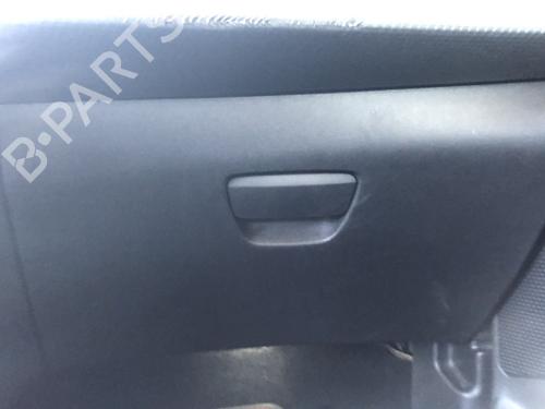 Handskerum Handskerum PEUGEOT 2008 I (CU_) 1.2 THP 110 / PureTech 110 (110 hp) 33653266 33653266