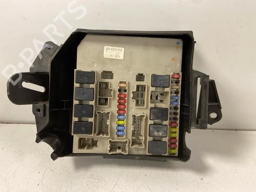 Fuse box RENAULT CLIO III Hatchback Van (SB_, SR_) | BP37241386E1 - Image 2