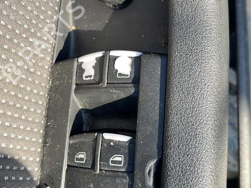 Used Left front window switch Left front window switch 36581260 36581260