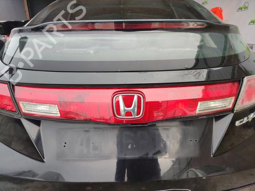 Used Rear center light Rear center light HONDA CIVIC VIII Hatchback (FN, FK) 2.2 CTDi (FK3) (140 hp) 33597491 33597491