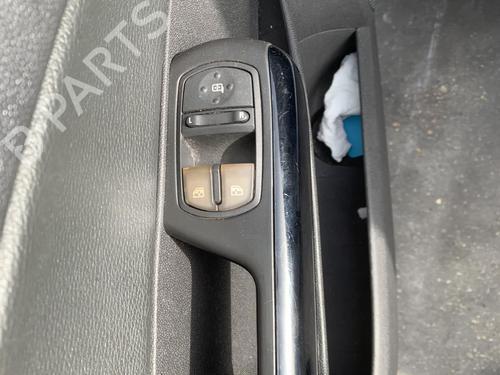 left-front-window-switch-opel-corsa-d-s07-2006-2007-2008-2009-2010-2011-2012-2013-2014-2015-36581398 main image