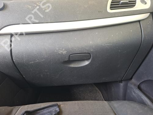 Used Glove box Glove box RENAULT SCÉNIC III (JZ0/1_) 1.5 dCi (110 hp) 35915815 35915815