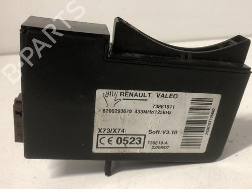 Used Card reader Card reader RENAULT VEL SATIS (BJ0_) 2.0 dCi (BJ03, BJ0B) (173 hp) 33597357 33597357