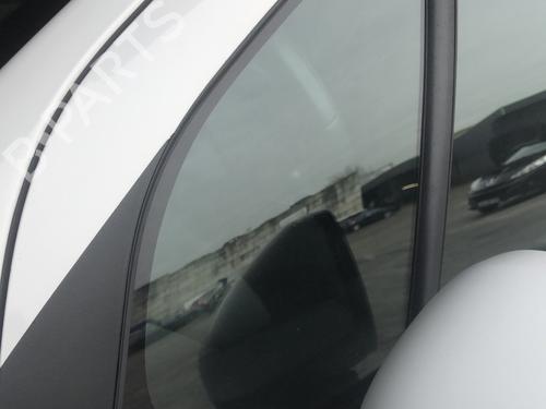 front-left-quarter-glass-citroen-c3-ii-sc_-2009-33604315 main image