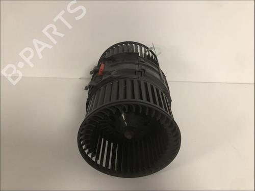 Used Heater blower motor Heater blower motor RENAULT MEGANE III Hatchback (BZ0/1_, B3_) 1.5 dCi (106 hp) 33577625 33577625