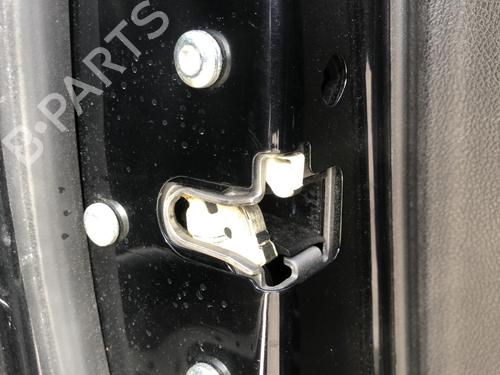 front-left-lock-opel-meriva-b-mpv-s10-2010-2011-2012-2013-2014-2015-2016-2017-33990481 main image