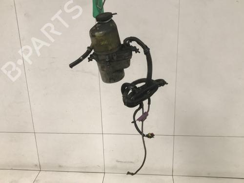Used Steering pump Steering pump OPEL ZAFIRA A MPV (T98) 2.2 DTI 16V (F75) (125 hp) 33590530 33590530