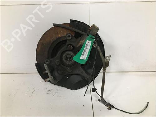 Used Right front steering knuckle Right front steering knuckle TOYOTA RAV 4 IV (_A4_) 2.5 Hybrid (AVA42_) (197 hp) 33587649 33587649