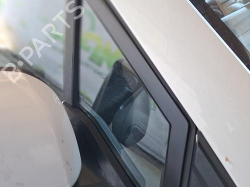 front-right-quarter-glass-honda-insight-ze_-2009-34227383 main image