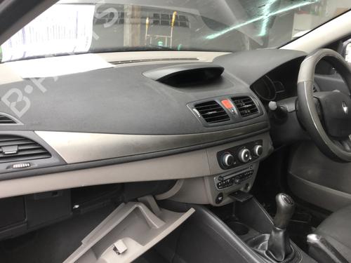 Tablier Tablier RENAULT FLUENCE (L3_) 1.5 dCi (L30A) (86 hp) 33708619 33708619