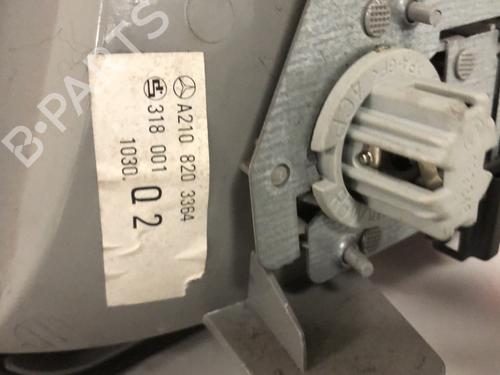 Used Left taillight Left taillight MERCEDES-BENZ E-CLASS (W210) E 270 CDI (210.016) (170 hp) 33599821 33599821