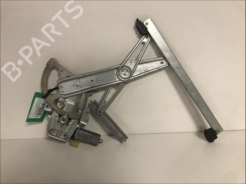 Used Front right window mechanism Front right window mechanism TOYOTA YARIS (_P1_) 1.4 D-4D (NLP10_, NLP10R) (75 hp) 33578892 33578892