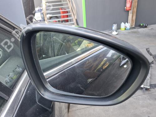 Used Right mirror glass Right mirror glass 36897541 36897541