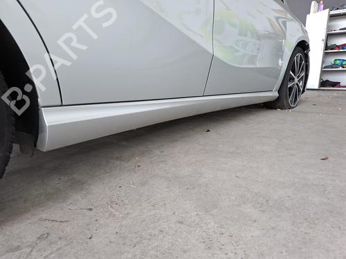 Faldon derecho Faldon derecho MERCEDES-BENZ B-CLASS Sports Tourer (W246, W242) B 220 CDI / d (246.203) (170 hp) 36816963 36816963