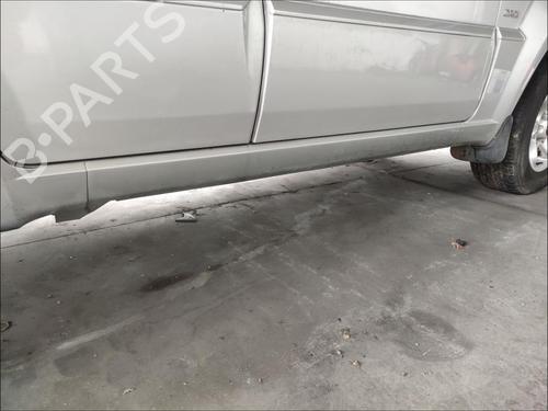Used Right sideskirt Right sideskirt HYUNDAI TERRACAN (HP) 2.9 CRDi 4WD (150 hp) 33589879 33589879