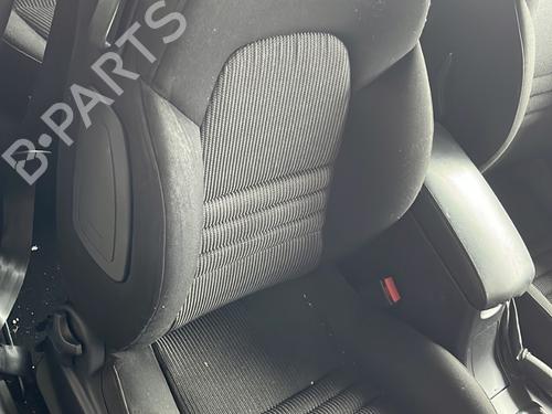 Sæde sæt Sæde sæt PEUGEOT 407 Coupe (6C_) 2.7 HDi (204 hp) 33603361 33603361