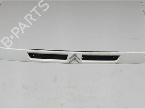 Used Grille Grille PEUGEOT BOXER Van (230L) [1994-2006] 33573268 33573268
