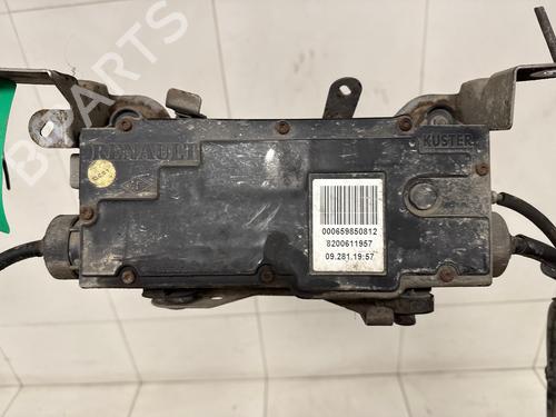 Used Electric handbrake Electric handbrake RENAULT ESPACE IV (JK0/1_) 2.0 dCi (JK01, JK02, JK1J, JK1K, JK1H) (150 hp) 34183884 34183884