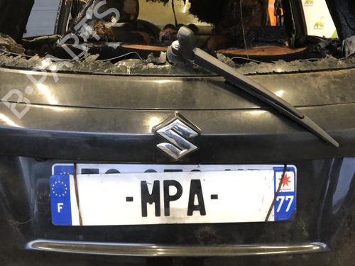 Used Rear center light Rear center light SUZUKI VITARA (LY) 1.6 DDiS (APK 416D) (120 hp) 33599539 33599539