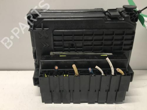 Used Fuse box Fuse box CITROËN C3 II (SC_) 1.0 VTi 68 (68 hp) 33600365 33600365