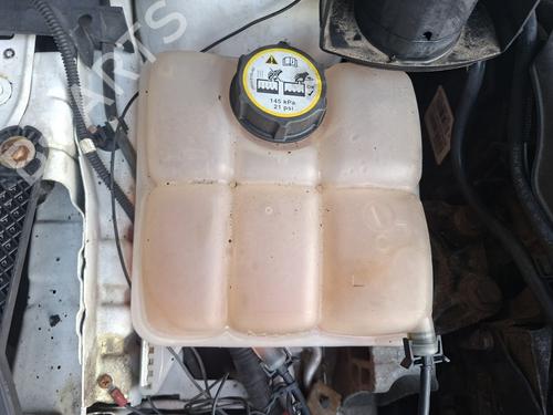 expansion-tank-ford-focus-iii-turnier-2010-2011-2012-2013-2014-2015-2016-2017-2018-2019-2020-36582081 main image