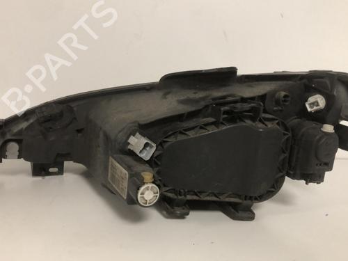 Used Right headlight Right headlight PEUGEOT 206 Hatchback (2A/C) 1.6 16V (109 hp) 34334397 34334397