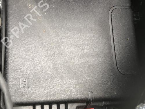 Used Fuse box Fuse box RENAULT SCÉNIC III (JZ0/1_) 1.6 dCi (JZ00, JZ12) (130 hp) 33739395 33739395