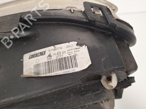 Used Right headlight Right headlight FIAT MULTIPLA (186_) 1.9 JTD (186AXE1A) (120 hp) 33590252 33590252
