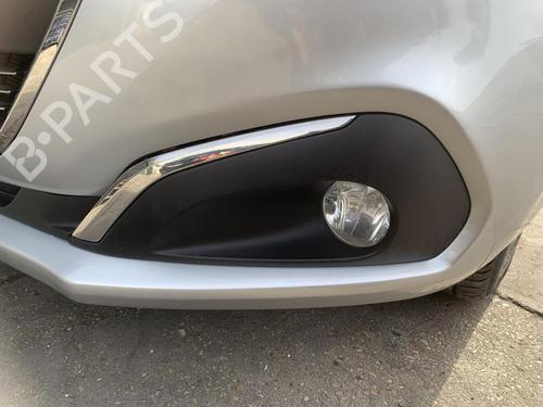 Used Left front fog light Left front fog light PEUGEOT 208 I (CA_, CC_) 1.2 THP 110 (110 hp) 33990621 33990621