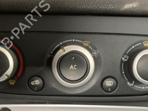 Used Climate control Climate control RENAULT MEGANE III Hatchback (BZ0/1_, B3_) 1.5 dCi (BZ09, BZ0D, BZ1W, BZ29, BZ14) (110 hp) 33604245 33604245