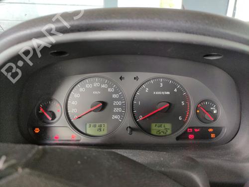 Used Instrument cluster Instrument cluster VOLVO V40 Estate (645) 1.9 DI (115 hp) 35910871 35910871