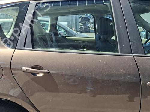 Used Right rear door Right rear door 37256182 37256182
