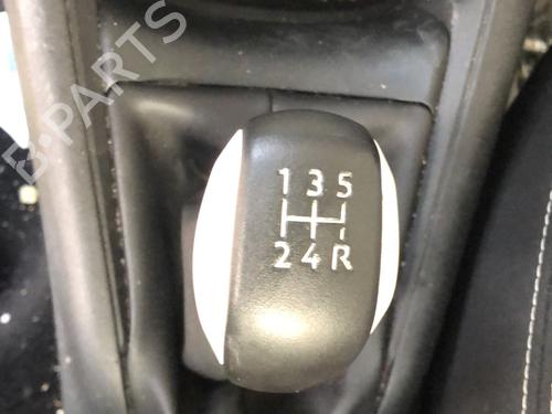 Used Gear lever Gear lever PEUGEOT 208 I (CA_, CC_) 1.2 VTi 68 / PureTech 68 (68 hp) 33597805 33597805