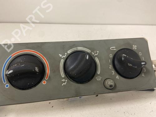 Used Climate control Climate control 38605119 38605119