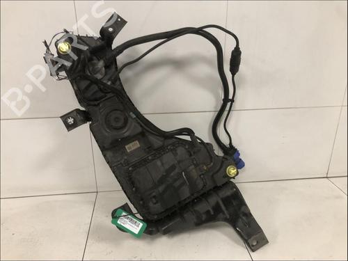 Used AdBlue tank AdBlue tank PEUGEOT 5008 II (MC_, MJ_, MR_, M4_) 1.5 BlueHDi 130 (MCYHZJ, MCYHZR, MCYHZX) (131 hp) 33581024 33581024