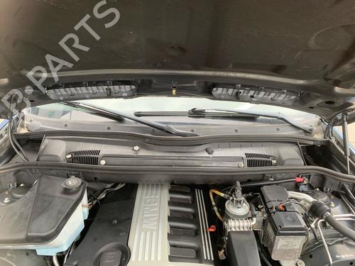griglia-sotto-parabrezza-bmw-x5-e53-2000-2001-2002-2003-2004-2005-2006-35915641 main image