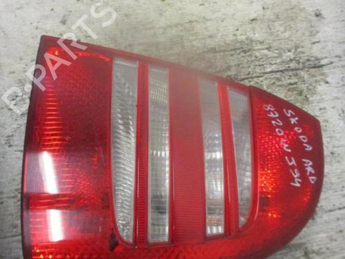Used Right taillight Right taillight SKODA SUPERB I (3U4) 1.9 TDI (130 hp) 33572138 33572138