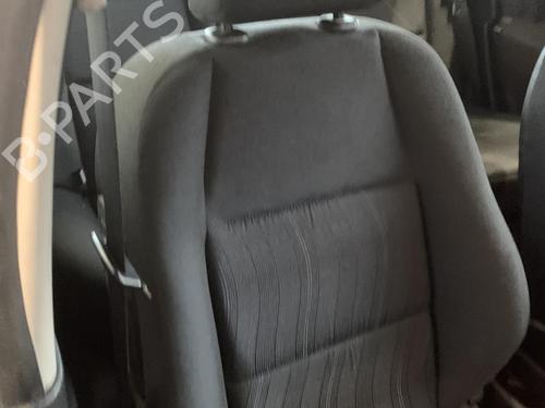 Sæde højre fortil Sæde højre fortil PEUGEOT 207 (WA_, WC_) 1.6 HDi (90 hp) 33601588 33601588
