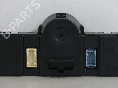 Used Climate control Climate control RENAULT SCÉNIC II (JM0/1_) 1.6 (JM0C, JM0J, JM1B) (113 hp) 33573495 33573495
