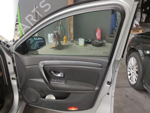 Used Front right window mechanism Front right window mechanism RENAULT LAGUNA III (BT0/1) 1.5 dCi (BT00, BT0A, BT0T, BT1J) (110 hp) 34569673 34569673