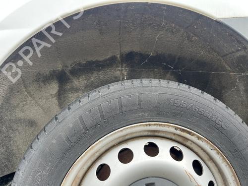wheel-arch-mercedes-benz-vito-van-w447-2014-34705970 main image