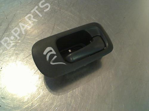 Used Front right interior door handle Front right interior door handle HONDA CR-V II (RD_) 2.0 (RD5) (150 hp) 34680564 34680564