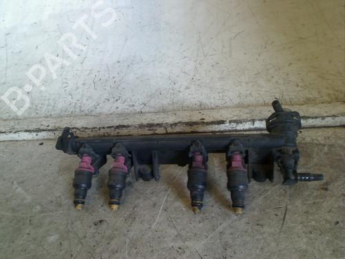 Used Injection rail Injection rail 34671290 34671290
