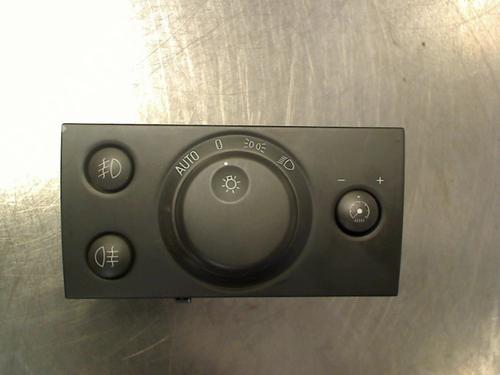 Hovedlysbryter Hovedlysbryter OPEL SIGNUM Hatchback (Z03) 1.9 CDTI (F48) (120 hp) 34691808 34691808