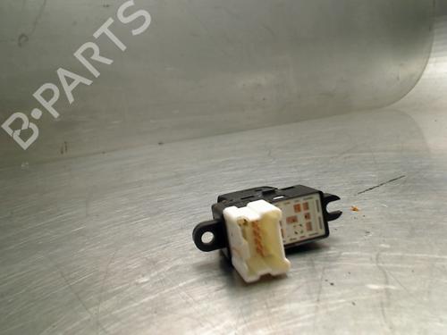 switch-subaru-forester-sh_-2007-34687763 main image