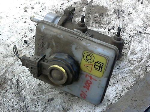 Used Brake master cylinder Brake master cylinder FORD TRANSIT Bus (E_ _) 2.5 DI (EBL, EDS, ESL, ESS, EUS) (69 hp) 34653497 34653497