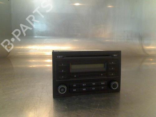 radio-vw-fox-hatchback-5z1-5z3-5z4-2003-2004-2005-2006-2007-2008-2009-2010-2011-2012-2013-2014-2015-34684097 main image
